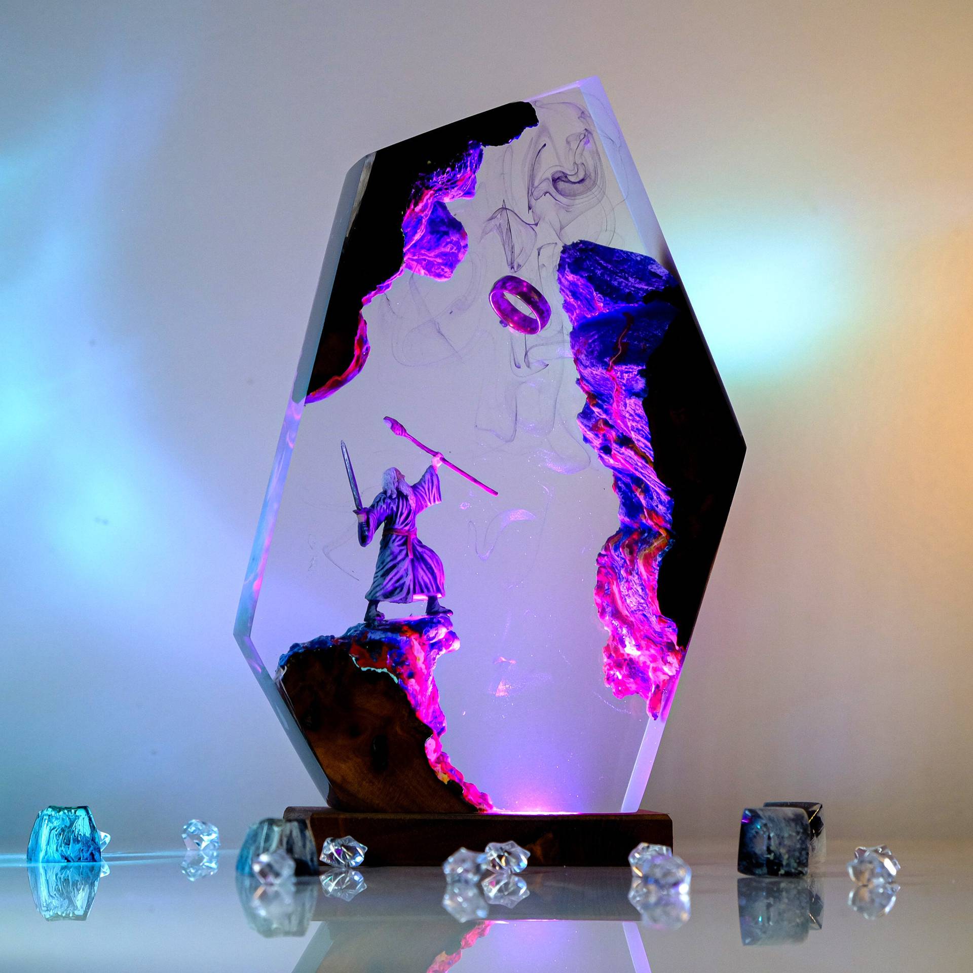 Настольная лампа-фигурка из см – обзор и цена Desk Setup Lamp